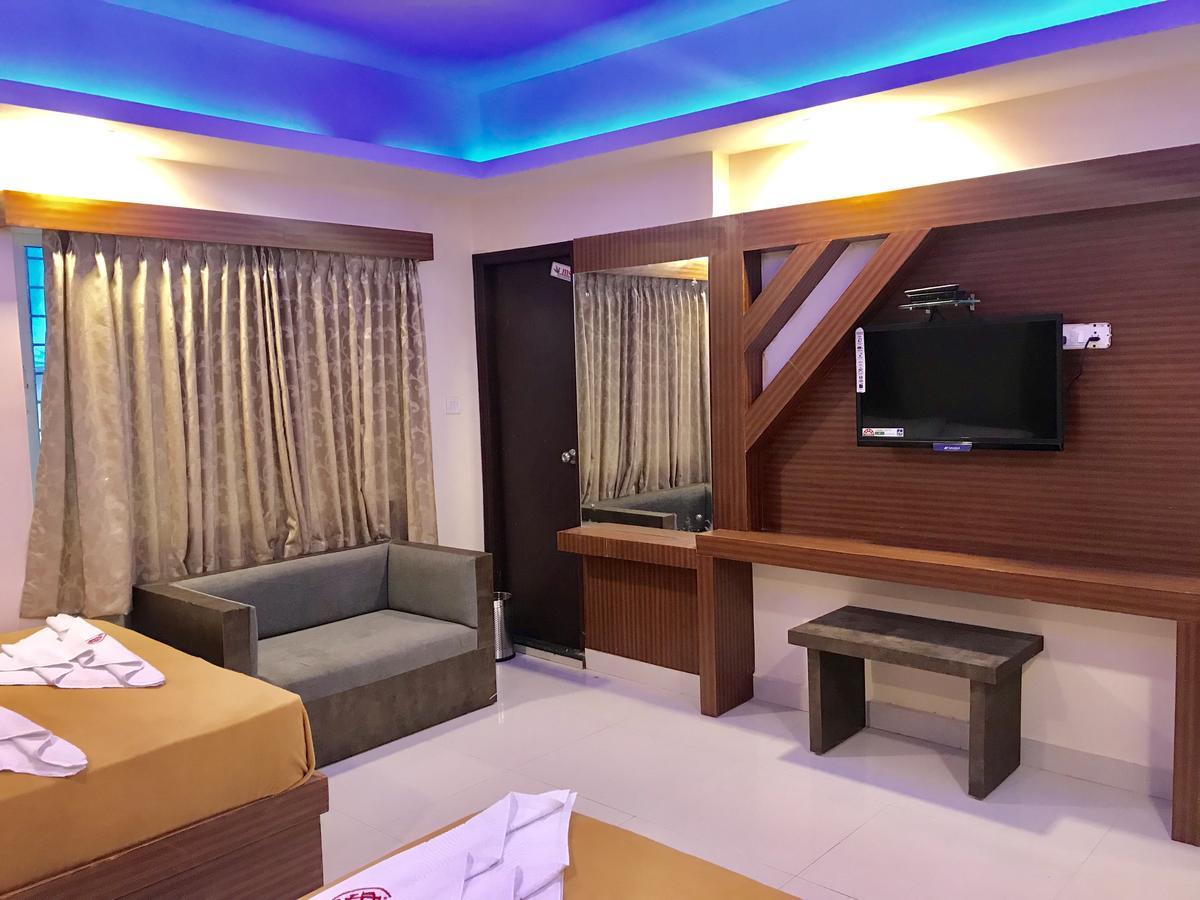 Hotel Grand Suites Bangalore Bagian luar foto
