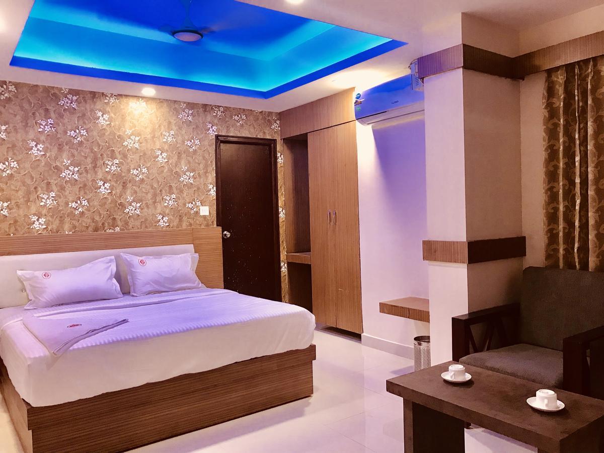Hotel Grand Suites Bangalore Bagian luar foto