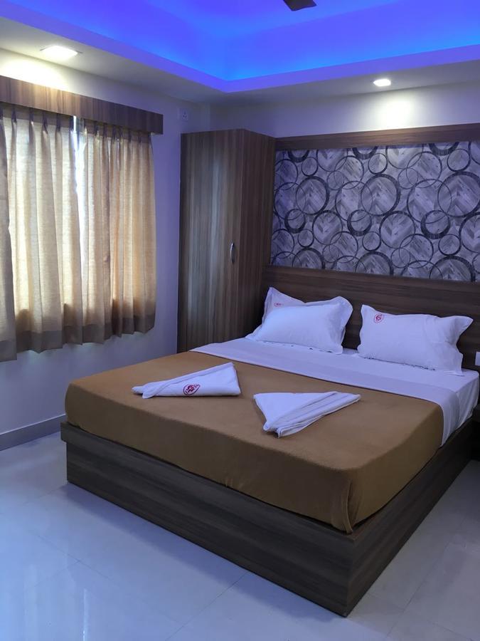 Hotel Grand Suites Bangalore Bagian luar foto