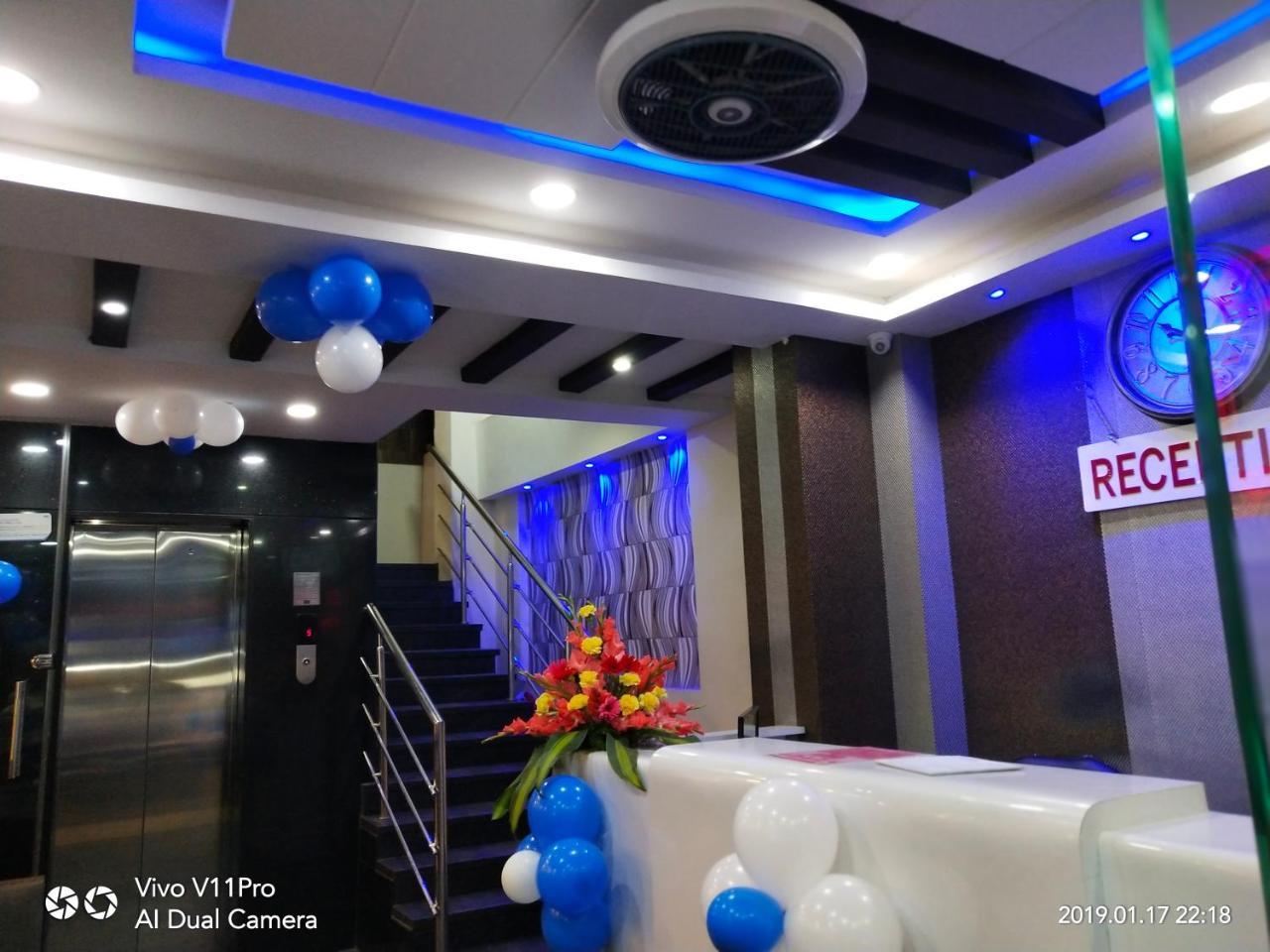 Hotel Grand Suites Bangalore Bagian luar foto